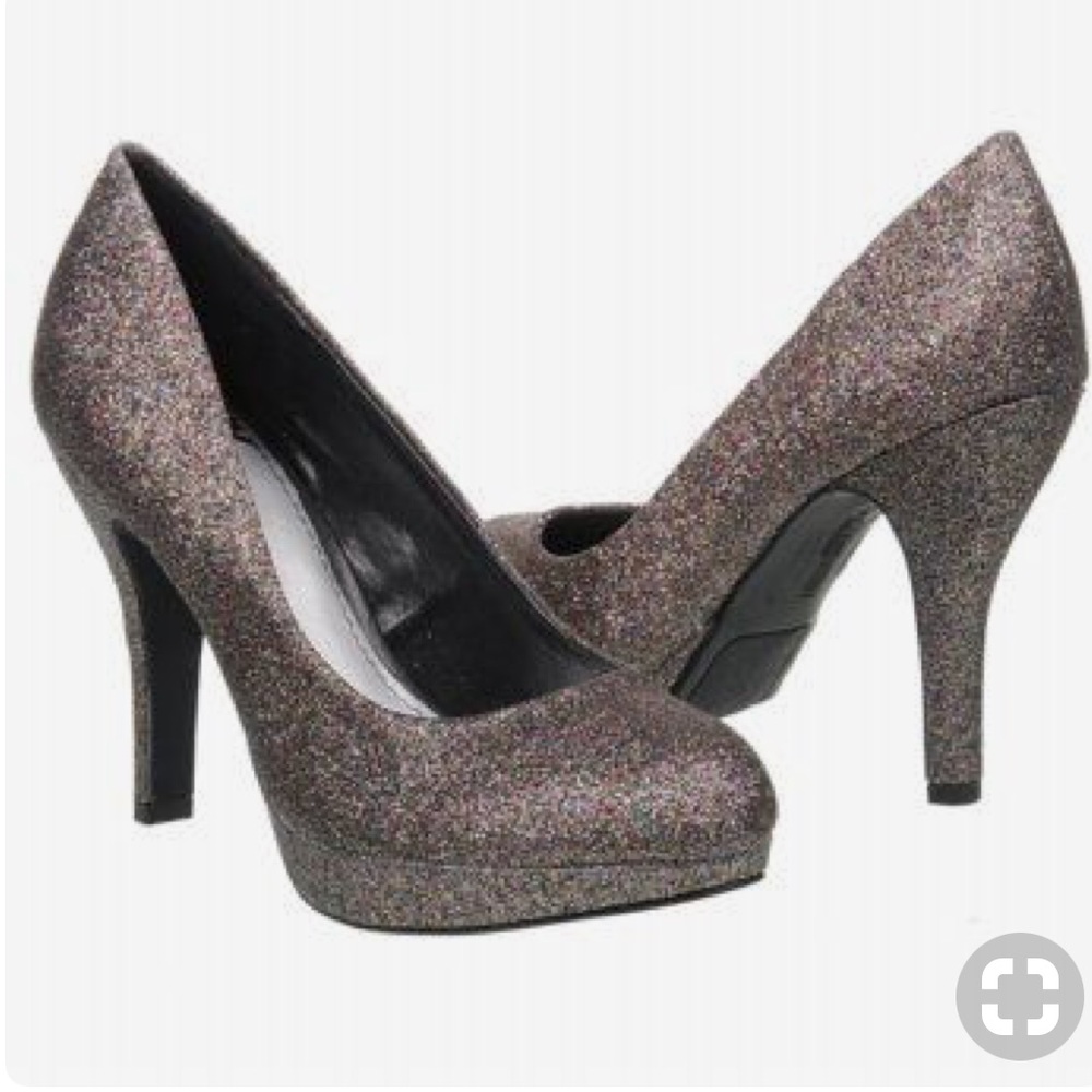 [Fergalicious] Sparkle Heels